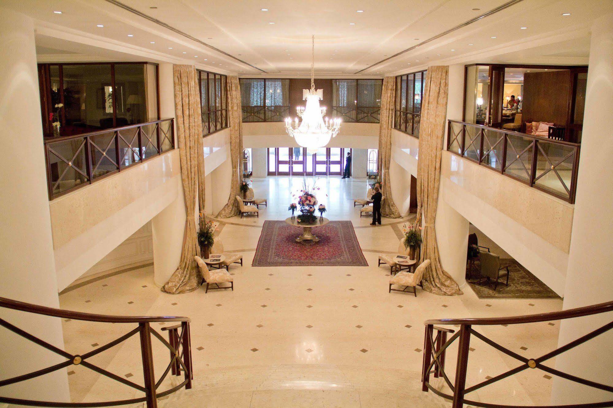 Caracas Palace Hotel ภายนอก รูปภาพ